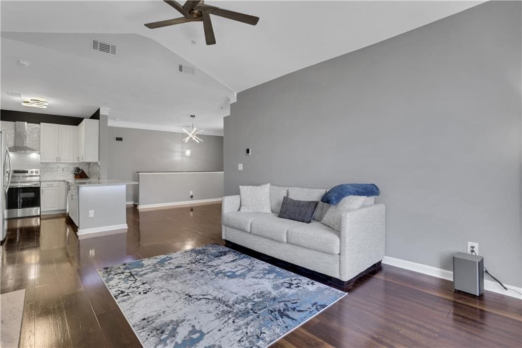 2 bedroom, 2 bathroom, 1,215 sq ft condominium under contract at 4103 Woodland Lane, Alpharetta, GA 30009 — photo 6