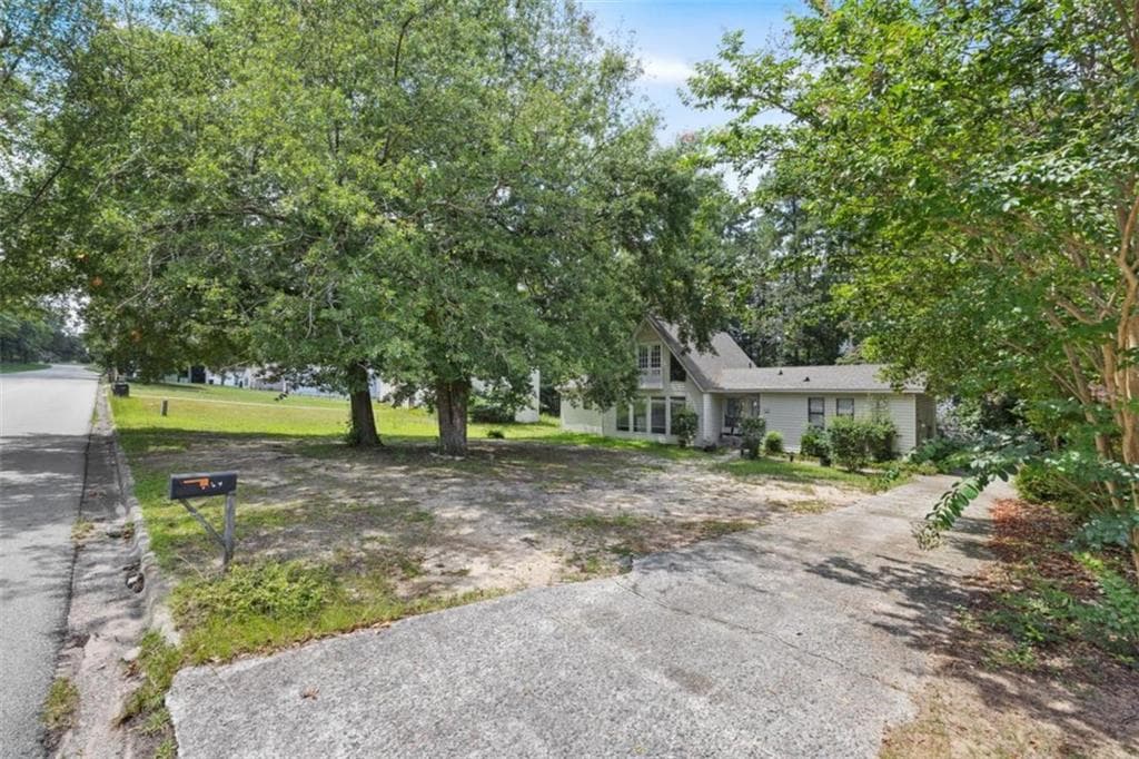 3 bedroom, 2 bathroom, 1,548 sq ft single family residence for sale at 2169 Pepperidge Drive, Augusta, GA 30906 — photo 3