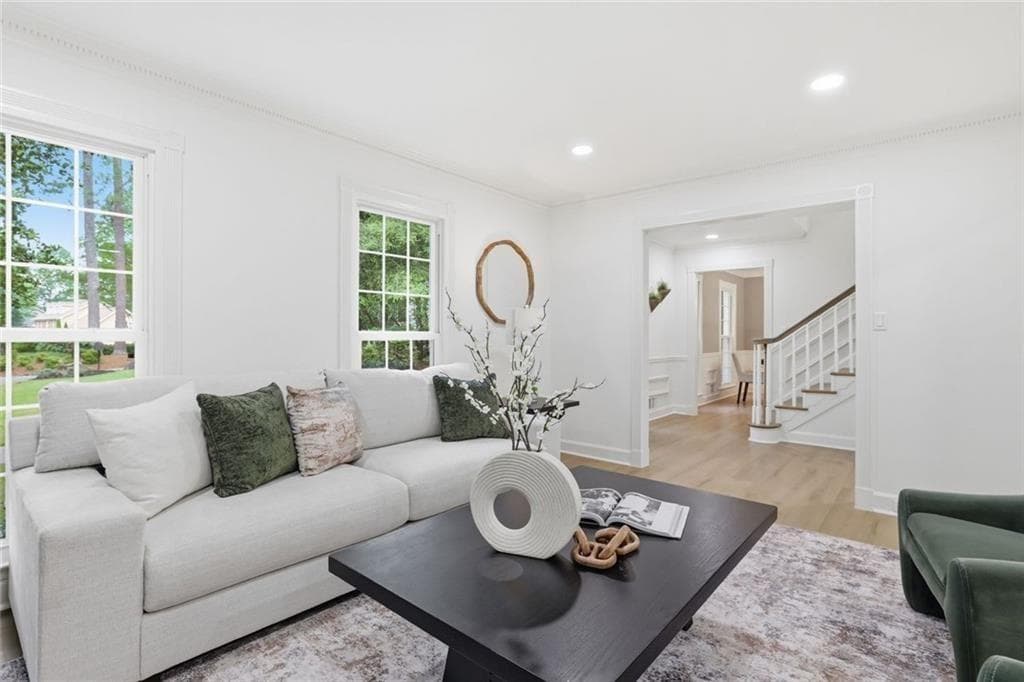 4 bedroom, 3 bathroom, 3,054 sq ft single family residence for sale at 4384 Ivywood Drive, Marietta, GA 30062 — photo 5