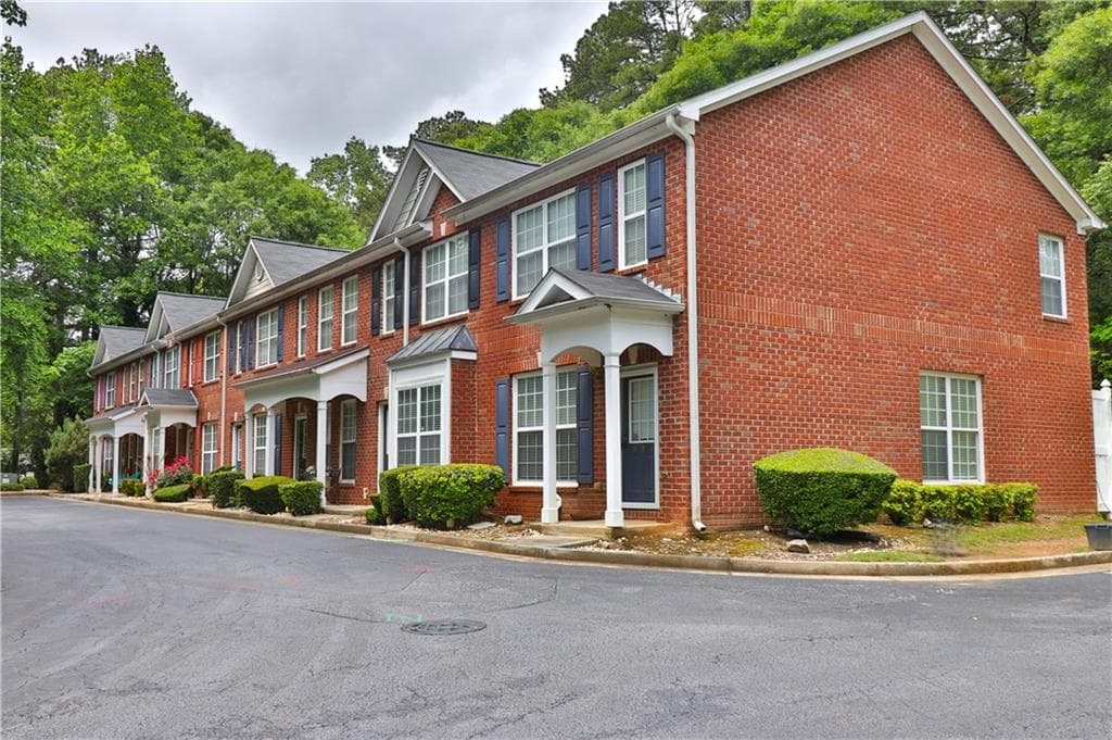 2 bedroom, 3 bathroom, 1,152 sq ft townhouse for sale at 398 Paden Cove Trail, Lawrenceville, GA 30044 — photo 4