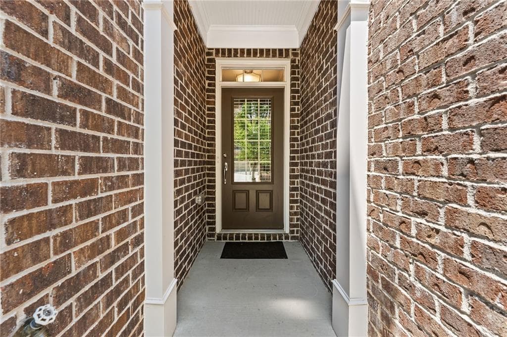 3 bedroom, 3 bathroom, 1,988 sq ft townhouse for sale at 1326 Lanier Vista Drive, Buford, GA 30518 — photo 4
