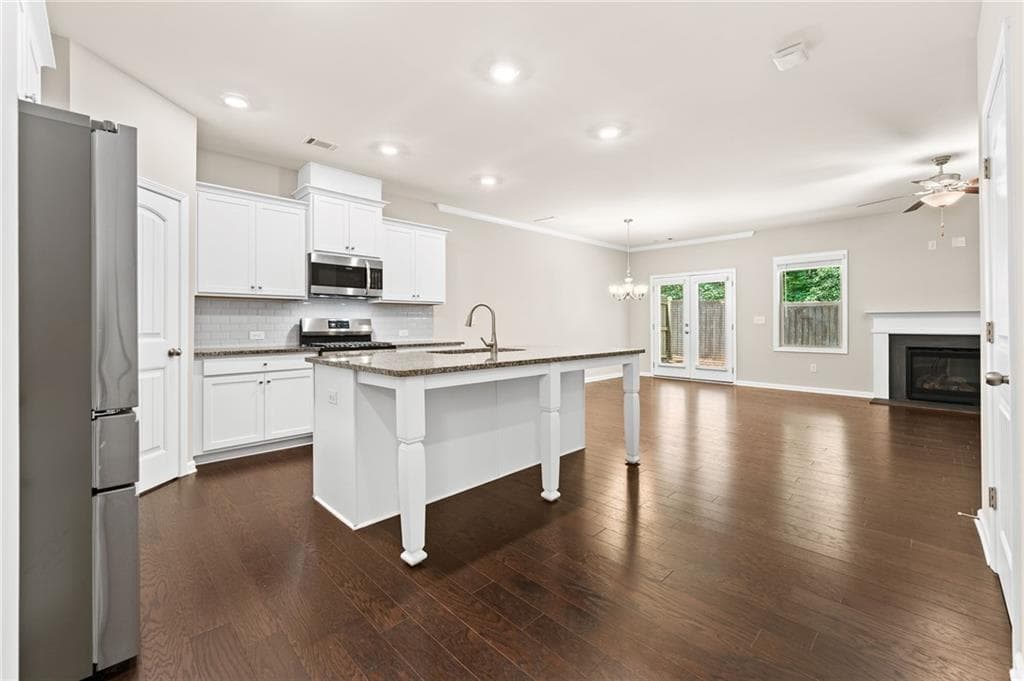 3 bedroom, 3 bathroom, 1,988 sq ft townhouse for sale at 1326 Lanier Vista Drive, Buford, GA 30518 — photo 7