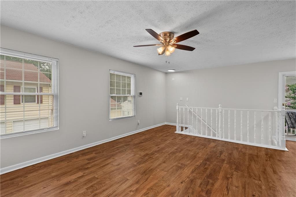 2 bedroom, 1 bathroom, 882 sq ft condominium for sale at 1356 Old Coach Road, Marietta, GA 30008 — photo 5