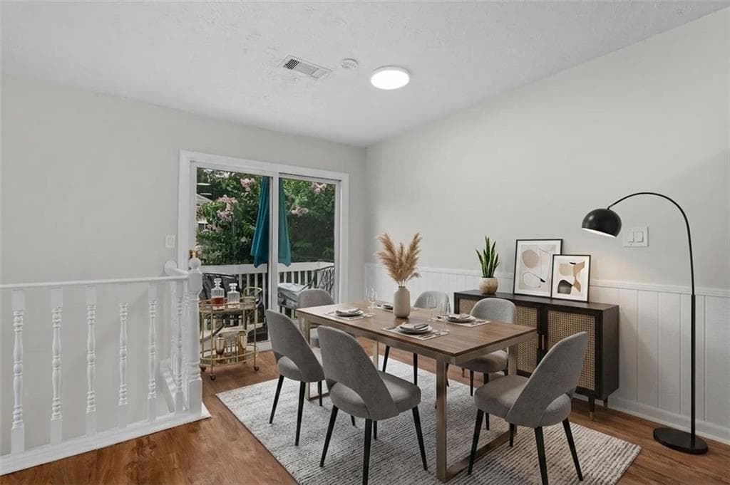 2 bedroom, 1 bathroom, 882 sq ft condominium for sale at 1356 Old Coach Road, Marietta, GA 30008 — photo 6