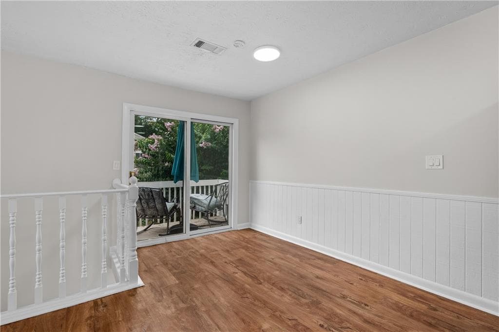 2 bedroom, 1 bathroom, 882 sq ft condominium for sale at 1356 Old Coach Road, Marietta, GA 30008 — photo 7