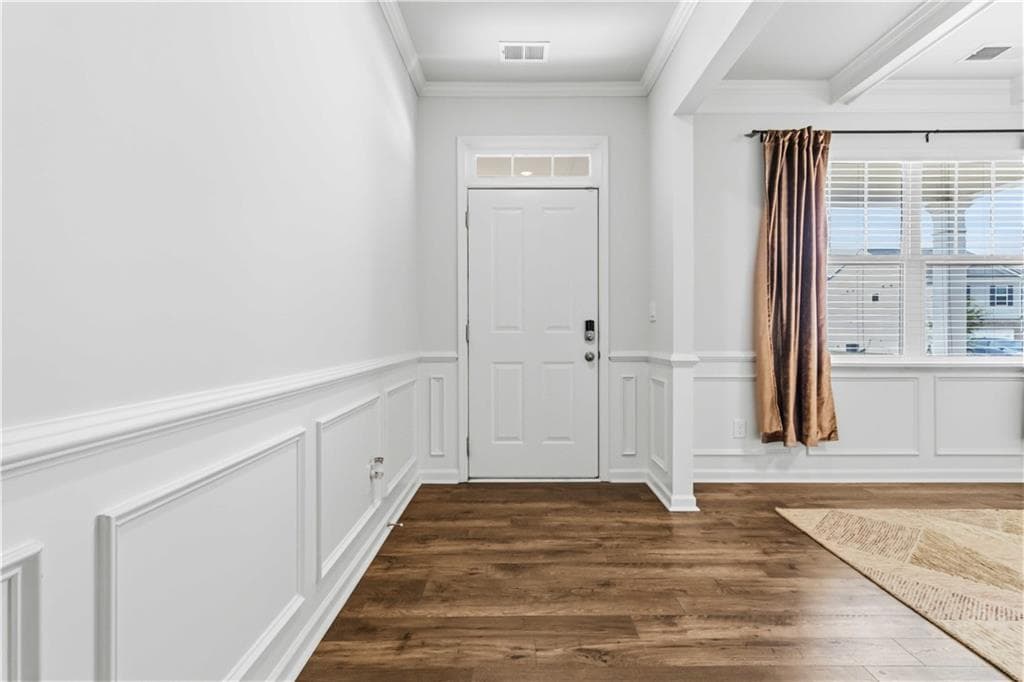 5 bedroom, 3 bathroom, 2,511 sq ft single family residence under contract at 8293 Bluewater Drive, Fairburn, GA 30213 — photo 5