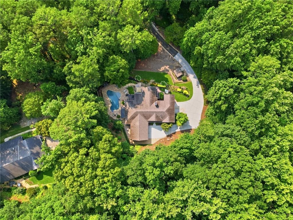 5 bedroom, 4 bathroom, 5,558 sq ft single family residence for sale at 1050 Branch Road, Canton, GA 30115 — photo 7