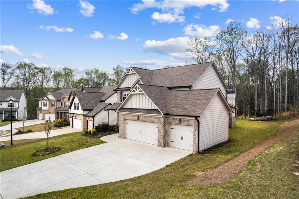 4 bedroom, 3 bathroom, 2,458 sq ft single family residence for sale at 3330 Elkhorn Ridge Run, Dacula, GA 30019 — photo 2