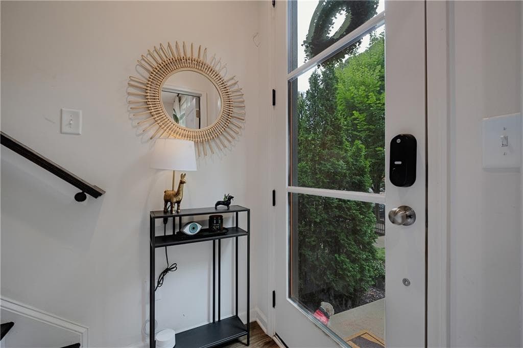 3 bedroom, 2 bathroom, 1,313 sq ft townhouse under contract at 443 Parkway Drive, Atlanta, GA 30308 — photo 4