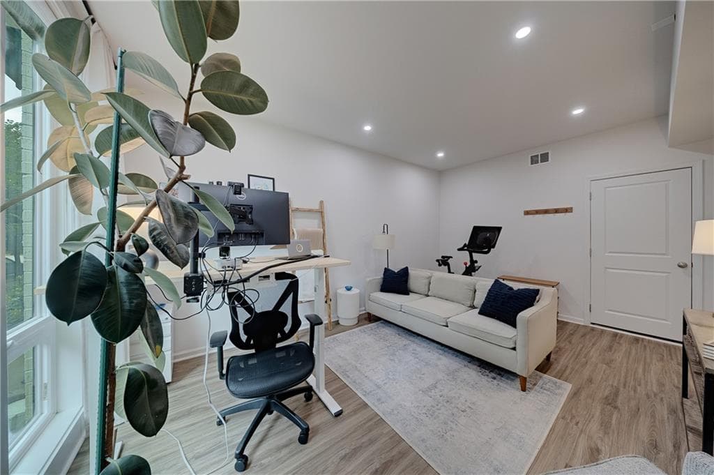 3 bedroom, 2 bathroom, 1,313 sq ft townhouse under contract at 443 Parkway Drive, Atlanta, GA 30308 — photo 6