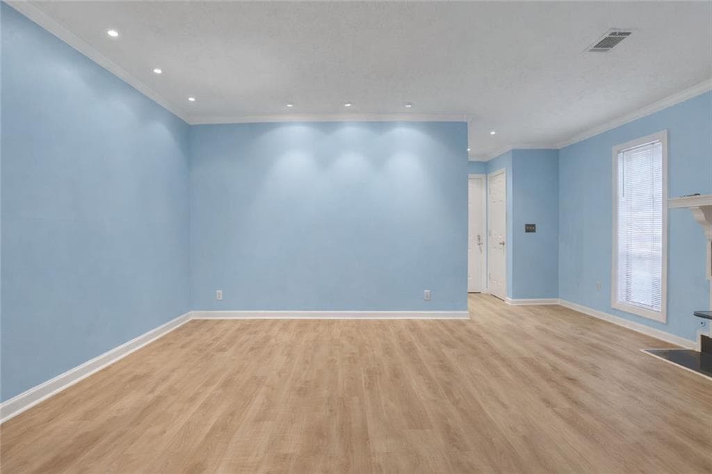 2 bedroom, 2 bathroom, 1,182 sq ft condominium for sale at 3843 Woodridge Way, Tucker, GA 30084 — photo 8