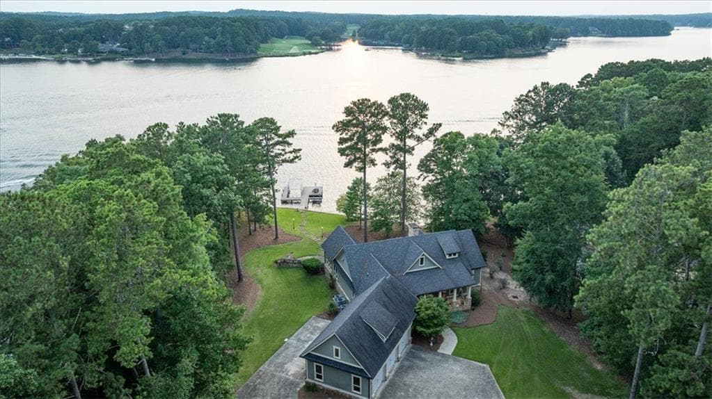 3 bedroom, 3 bathroom, 3,987 sq ft single family residence under contract at 1580 Buckhead Drive, Greensboro, GA 30642 — photo 8