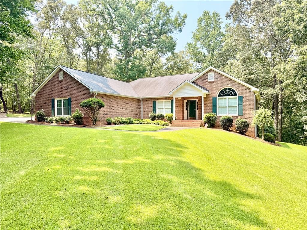 3 bedroom, 3 bathroom, 2,816 sq ft single family residence under contract at 5067 Lazy Acres Drive, Douglasville, GA 30135