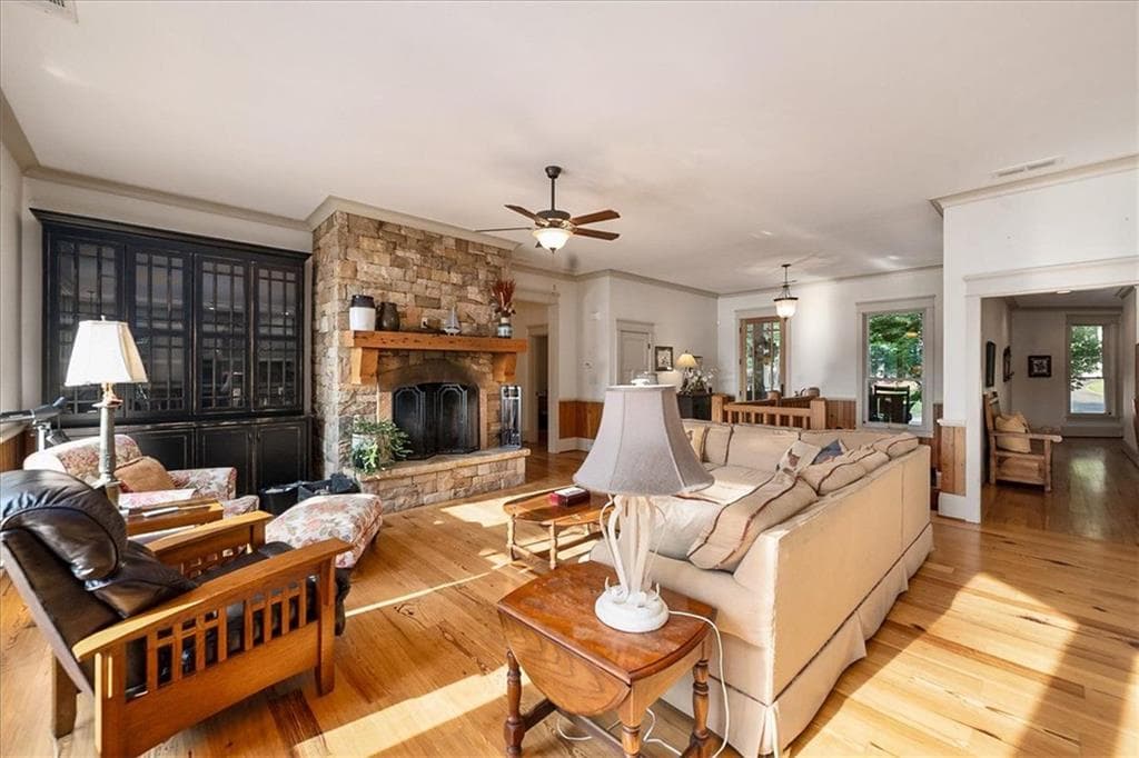 3 bedroom, 3 bathroom, 3,987 sq ft single family residence under contract at 1580 Buckhead Drive, Greensboro, GA 30642 — photo 4