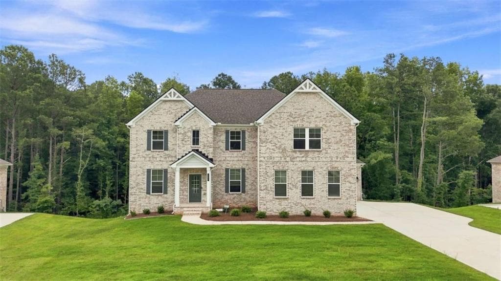 6 bedroom, 5 bathroom, 5,607 sq ft single family residence for sale at 301 Delta Drive, Mcdonough, GA 30252 — photo 3
