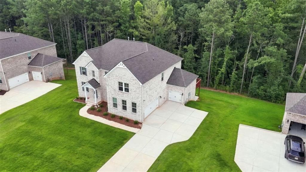 6 bedroom, 5 bathroom, 5,607 sq ft single family residence for sale at 301 Delta Drive, Mcdonough, GA 30252 — photo 4