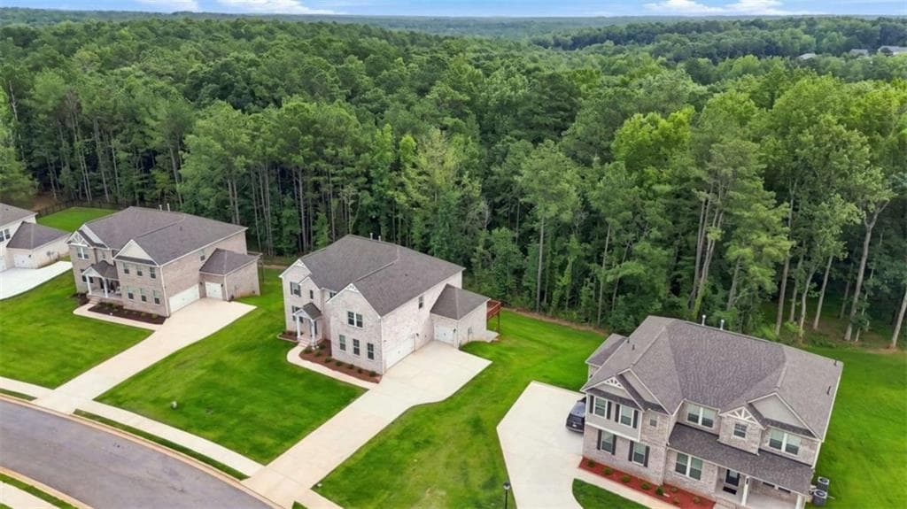 6 bedroom, 5 bathroom, 5,607 sq ft single family residence for sale at 301 Delta Drive, Mcdonough, GA 30252 — photo 5