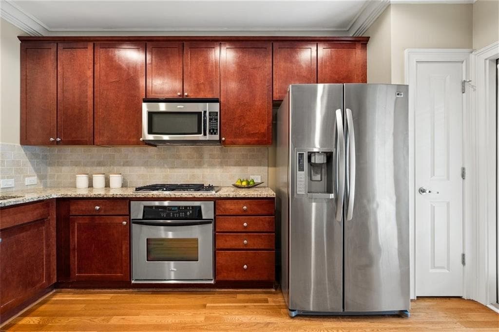 2 bedroom, 2 bathroom, 1,400 sq ft condominium for sale at 2704 Wander Lane, Alpharetta, GA 30022 — photo 9