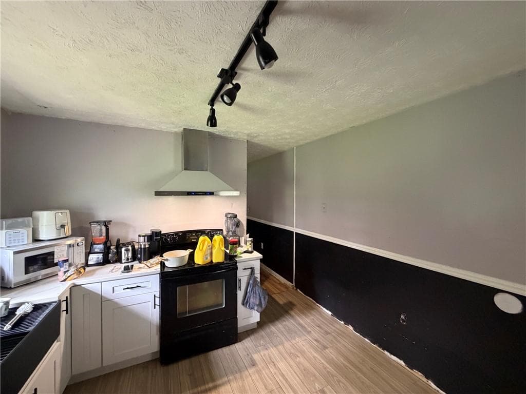 3 bedroom, 2 bathroom, 1,414 sq ft single family residence under contract at 114 Shelia Drive, Cedartown, GA 30125 — photo 3