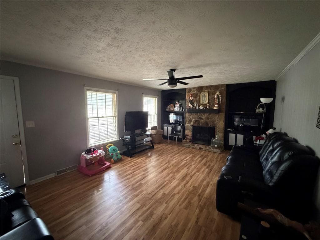 3 bedroom, 2 bathroom, 1,414 sq ft single family residence under contract at 114 Shelia Drive, Cedartown, GA 30125 — photo 4