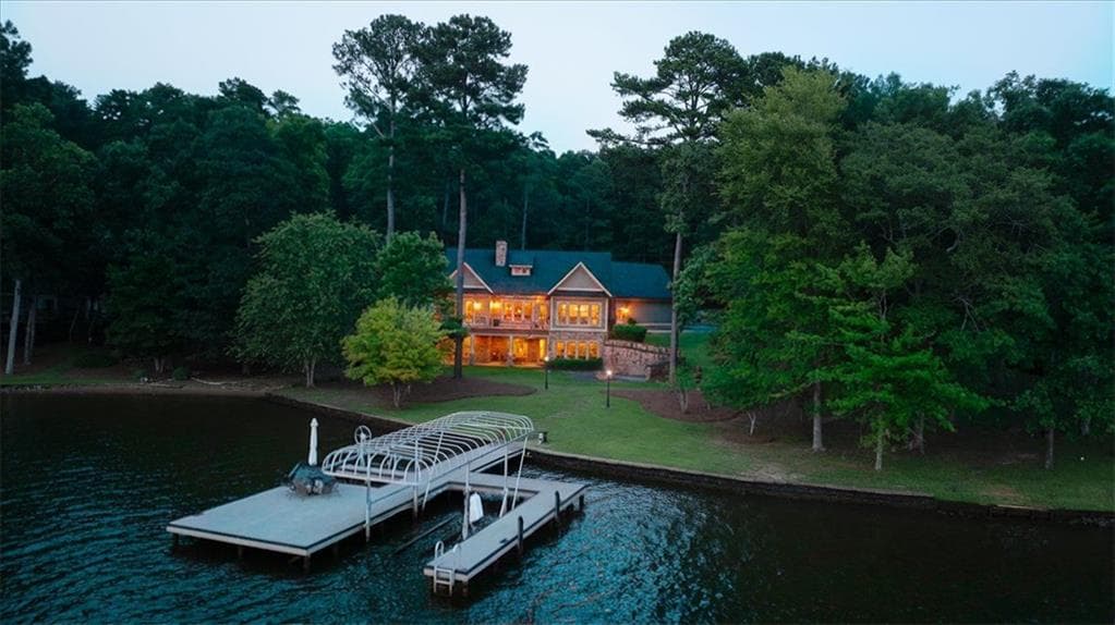 3 bedroom, 3 bathroom, 3,987 sq ft single family residence under contract at 1580 Buckhead Drive, Greensboro, GA 30642 — photo 2