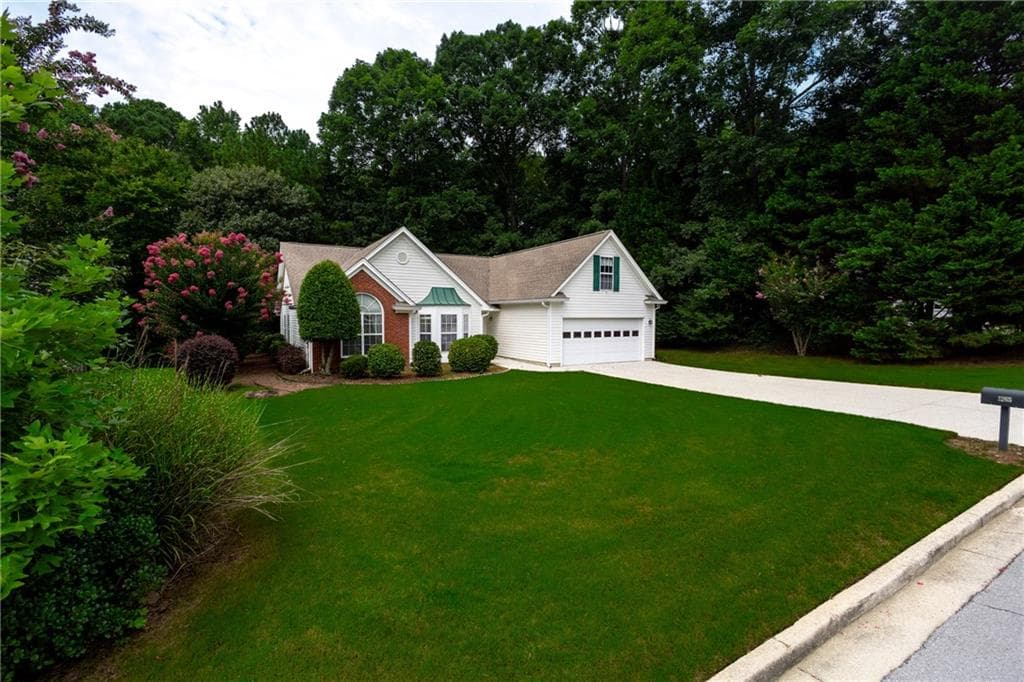 3 bedroom, 2 bathroom, 2,486 sq ft single family residence for sale at 1265 Cedar Oak Lane, Lawrenceville, GA 30043 — photo 2