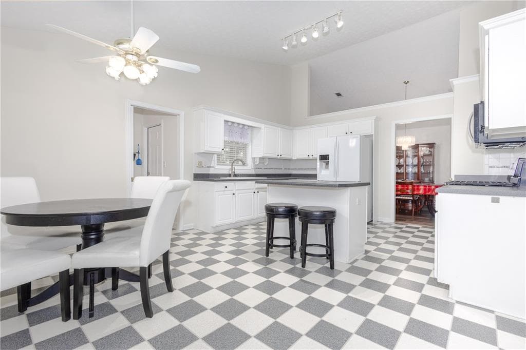 3 bedroom, 2 bathroom, 2,486 sq ft single family residence for sale at 1265 Cedar Oak Lane, Lawrenceville, GA 30043 — photo 4