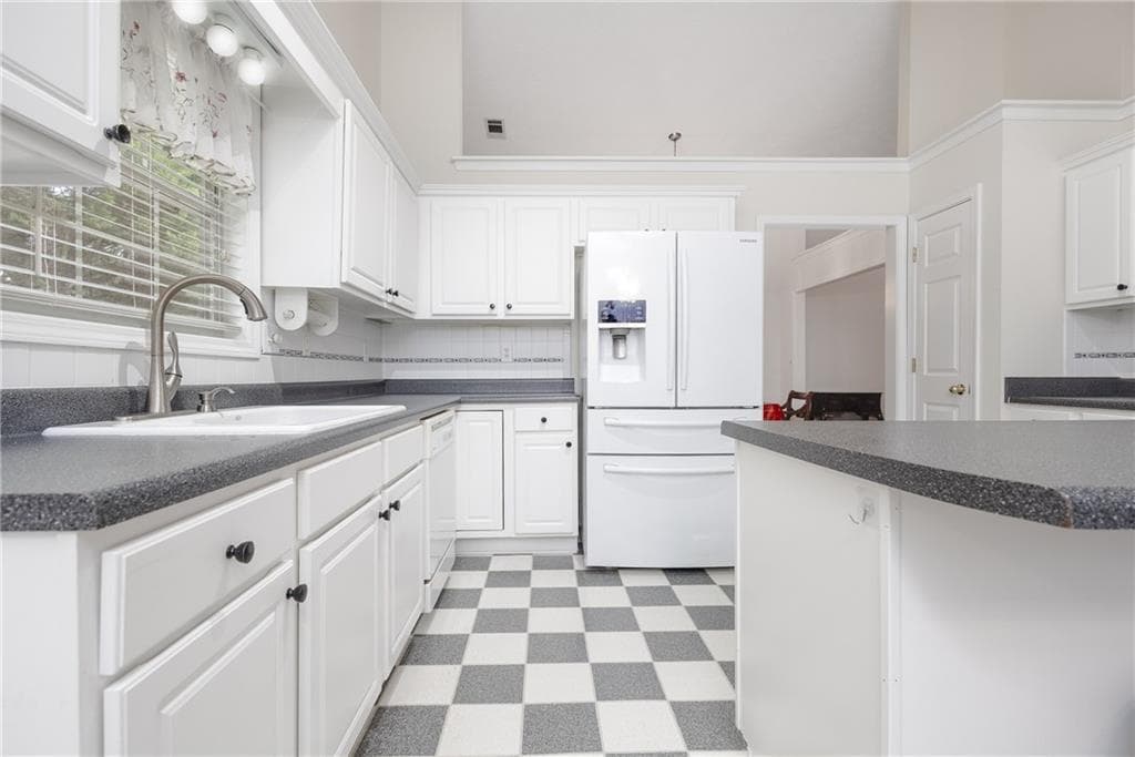 3 bedroom, 2 bathroom, 2,486 sq ft single family residence for sale at 1265 Cedar Oak Lane, Lawrenceville, GA 30043 — photo 7