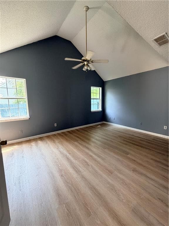 2 bedroom, 2 bathroom, 1,074 sq ft single family residence under contract at 16 Brighton Court, Cartersville, GA 30121 — photo 9