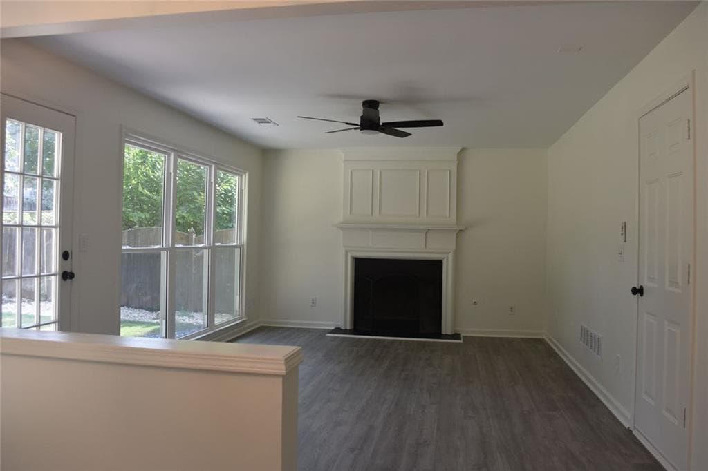 4 bedroom, 3 bathroom, 2,176 sq ft single family residence for rent at 10680 Glenbarr Drive, Johns Creek, GA 30097 for $2,950 a month — photo 8