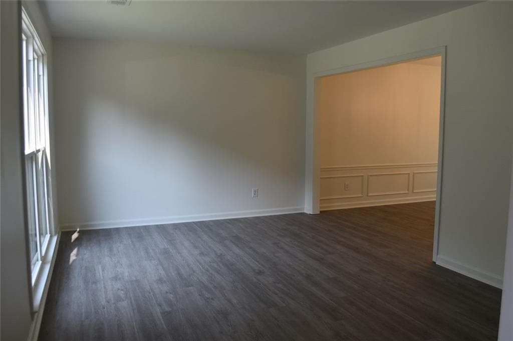 4 bedroom, 3 bathroom, 2,176 sq ft single family residence for rent at 10680 Glenbarr Drive, Johns Creek, GA 30097 for $2,950 a month — photo 10