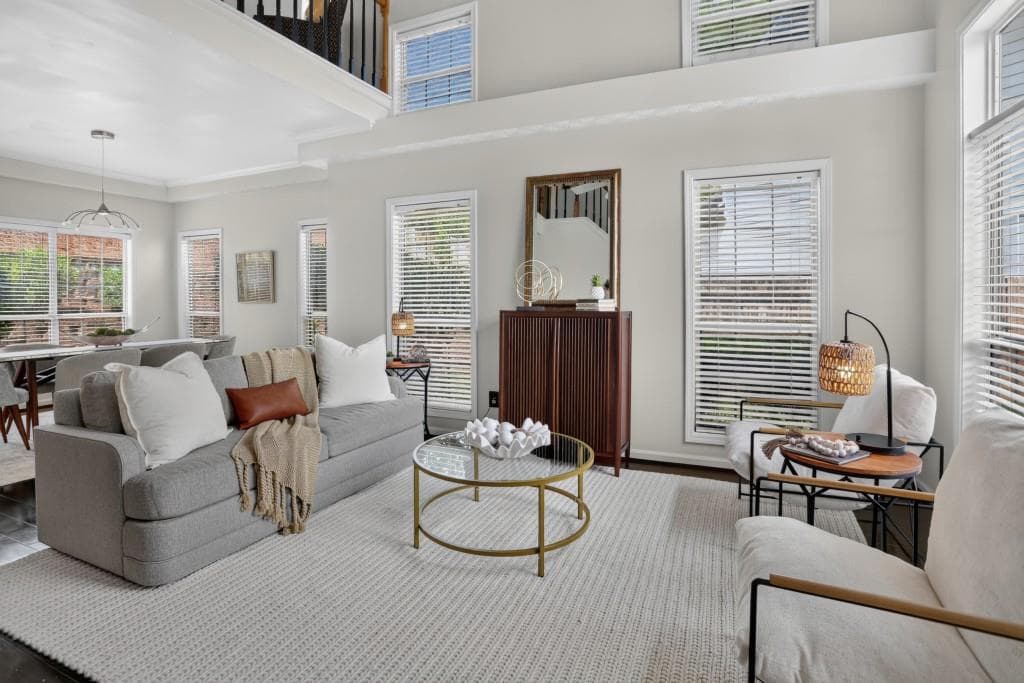 3 bedroom, 3 bathroom, 2,111 sq ft single family residence under contract at 330 Gullwing Court, Alpharetta, GA 30009 — photo 5