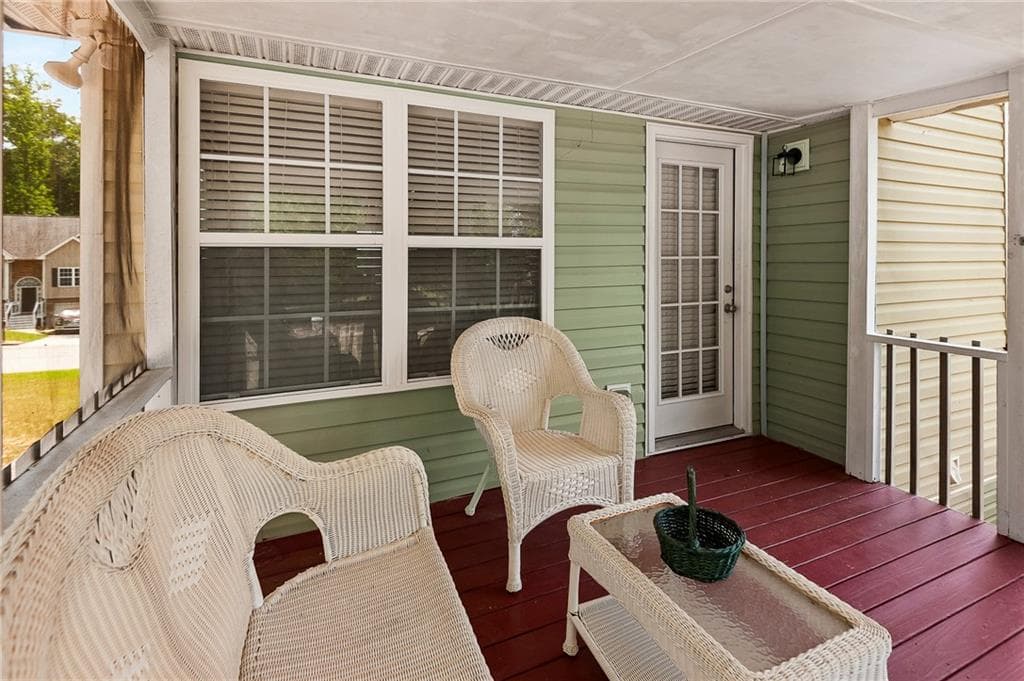 4 bedroom, 3 bathroom, 2,216 sq ft single family residence for sale at 201 Taylor Ridge Trail, Villa Rica, GA 30180 — photo 9