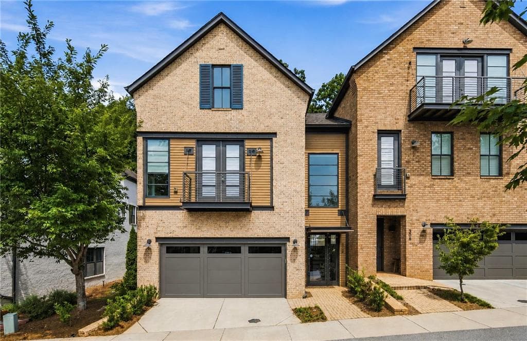 3 bedroom, 4 bathroom, 3,563 sq ft townhouse for sale at 312 Sonatina Terrace, Alpharetta, GA 30009 — photo 1 of 62
