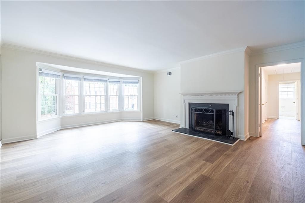 3 bedroom, 2 bathroom, 1,452 sq ft condominium for sale at 2363 Henderson Mill Road 7, Atlanta, GA 30345 — photo 3