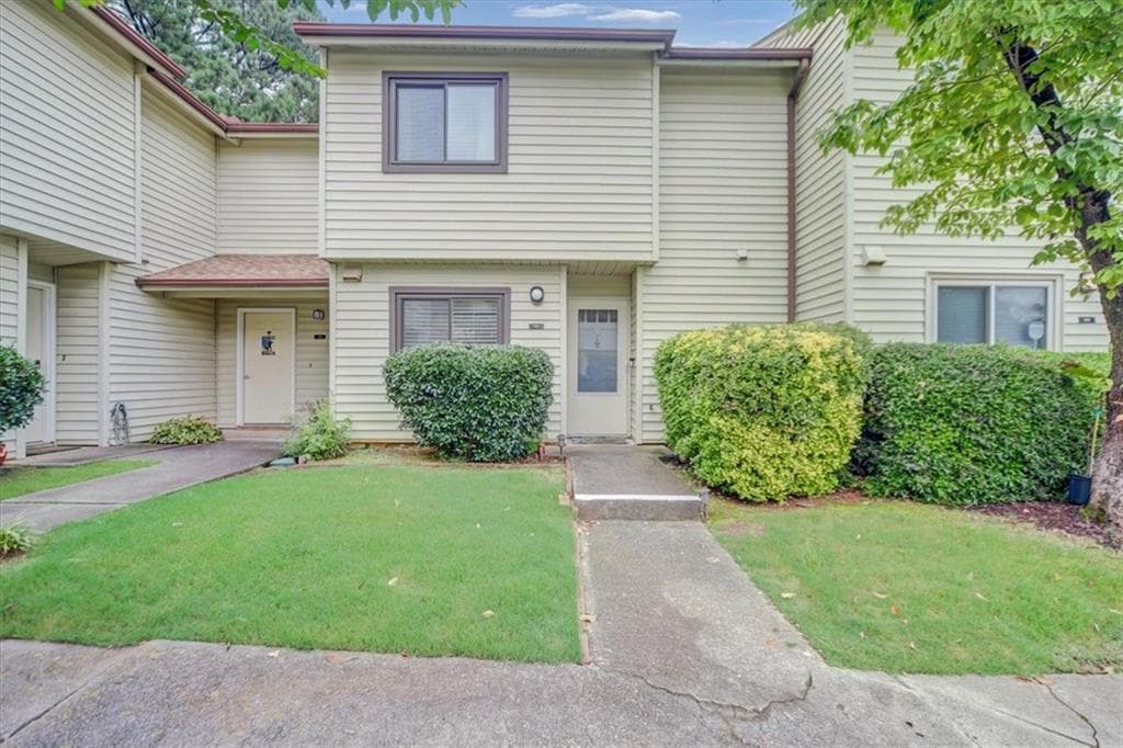 2 bedroom, 3 bathroom, 1,540 sq ft townhouse for sale at 1182 Country Court, Lawrenceville, GA 30044 — photo 3