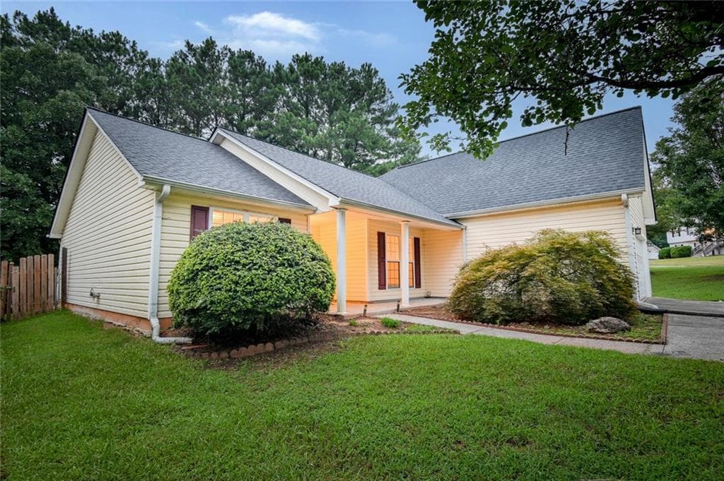 4 bedroom, 2 bathroom, 1,804 sq ft single family residence under contract at 1820 Fort Daniels Trail, Dacula, GA 30019 — photo 8