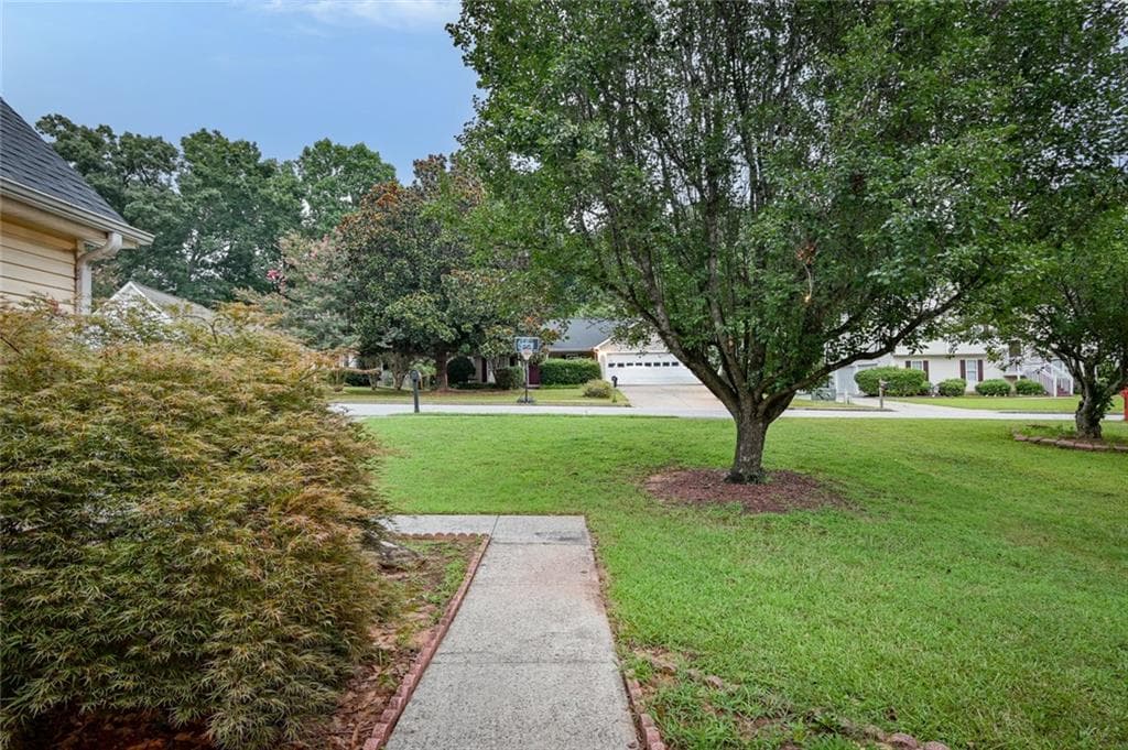 4 bedroom, 2 bathroom, 1,804 sq ft single family residence under contract at 1820 Fort Daniels Trail, Dacula, GA 30019 — photo 9