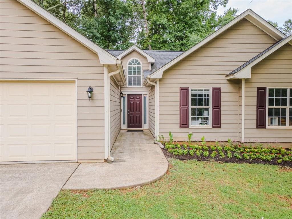 3 bedroom, 2 bathroom, 1,434 sq ft single family residence for sale at 530 Flintlock Drive, Dacula, GA 30019 — photo 7