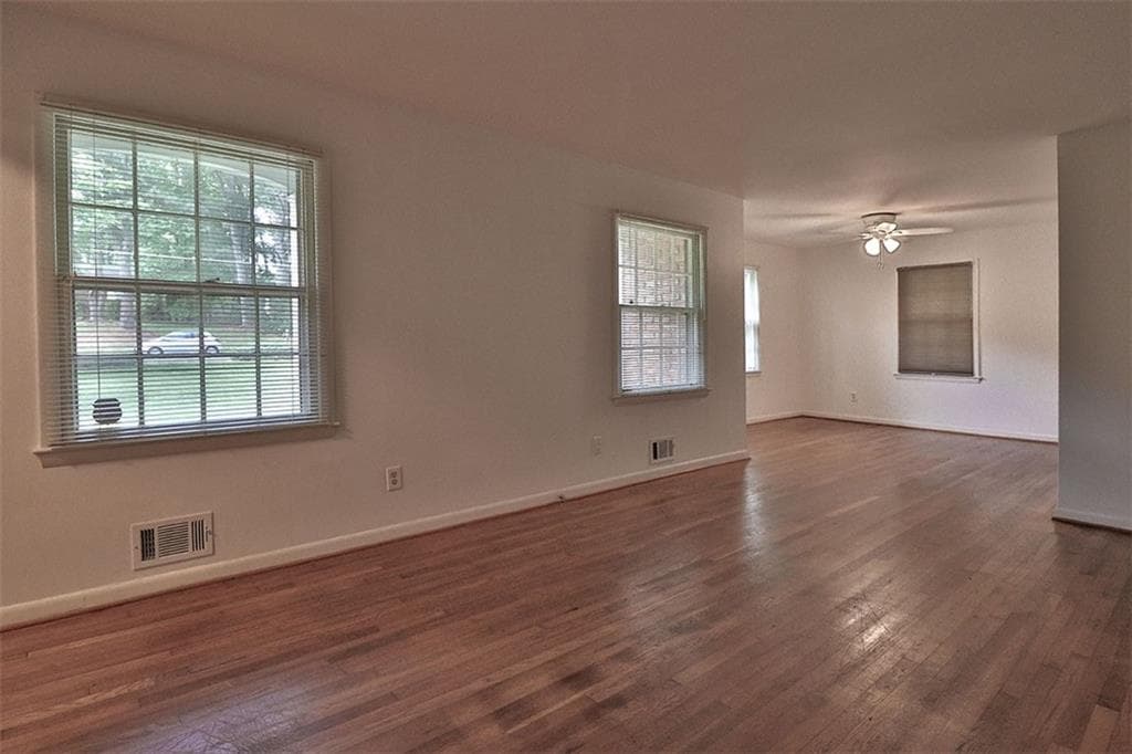 2 bedroom, 2 bathroom single family residence for rent at 3197 Alberta Lane, Tucker, GA 30084 for $2,350 a month — photo 6