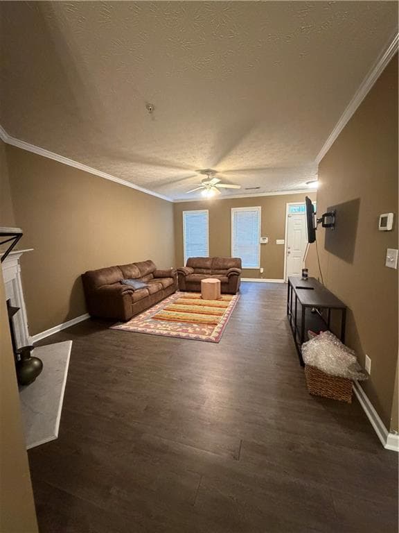4 bedroom, 3 bathroom, 1,694 sq ft townhouse under contract at 2601 Avery Park Circle, Atlanta, GA 30360 — photo 3
