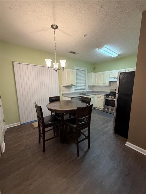 4 bedroom, 3 bathroom, 1,694 sq ft townhouse under contract at 2601 Avery Park Circle, Atlanta, GA 30360 — photo 5
