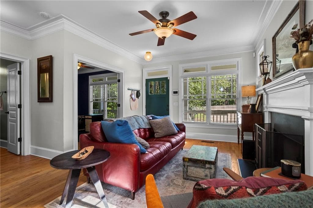 3 bedroom, 3 bathroom, 1,836 sq ft single family residence for sale at 1595 Mcpherson Avenue, Atlanta, GA 30316 — photo 4