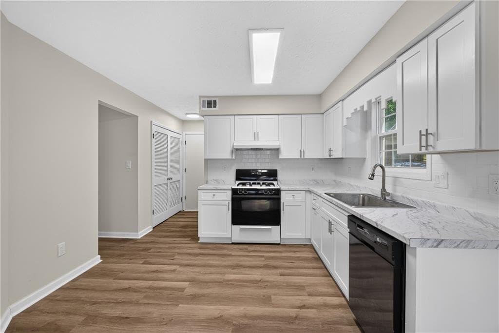 3 bedroom, 3 bathroom, 1,496 sq ft single family residence for sale at 184 Timothy Lane, Lilburn, GA 30047 — photo 8