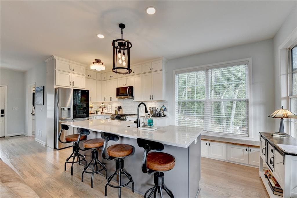 2 bedroom, 2 bathroom, 1,314 sq ft single family residence for sale at 6980 Diana Circle, Gainesville, GA 30506 — photo 10