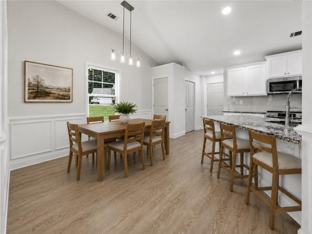 3 bedroom, 2 bathroom, 1,774 sq ft single family residence under contract at 95 Savoy Park Drive, Covington, GA 30014 — photo 3
