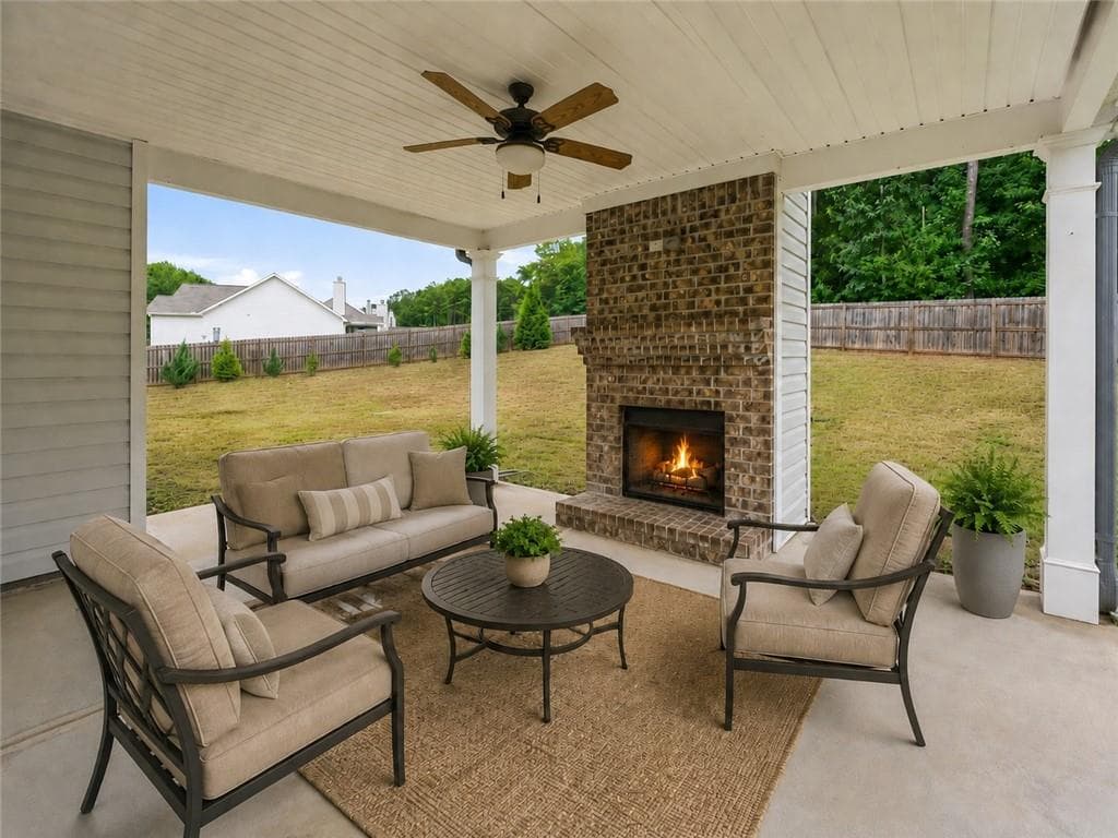 3 bedroom, 2 bathroom, 1,774 sq ft single family residence under contract at 95 Savoy Park Drive, Covington, GA 30014 — photo 8