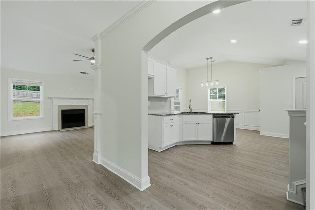 3 bedroom, 2 bathroom, 1,774 sq ft single family residence under contract at 95 Savoy Park Drive, Covington, GA 30014 — photo 10