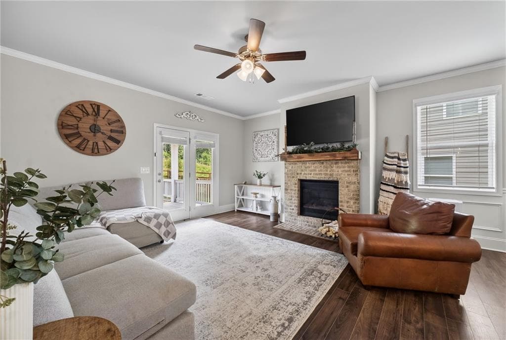 5 bedroom, 3 bathroom, 2,462 sq ft single family residence for sale at 6414 Crosscreek Lane, Flowery Branch, GA 30542 — photo 10