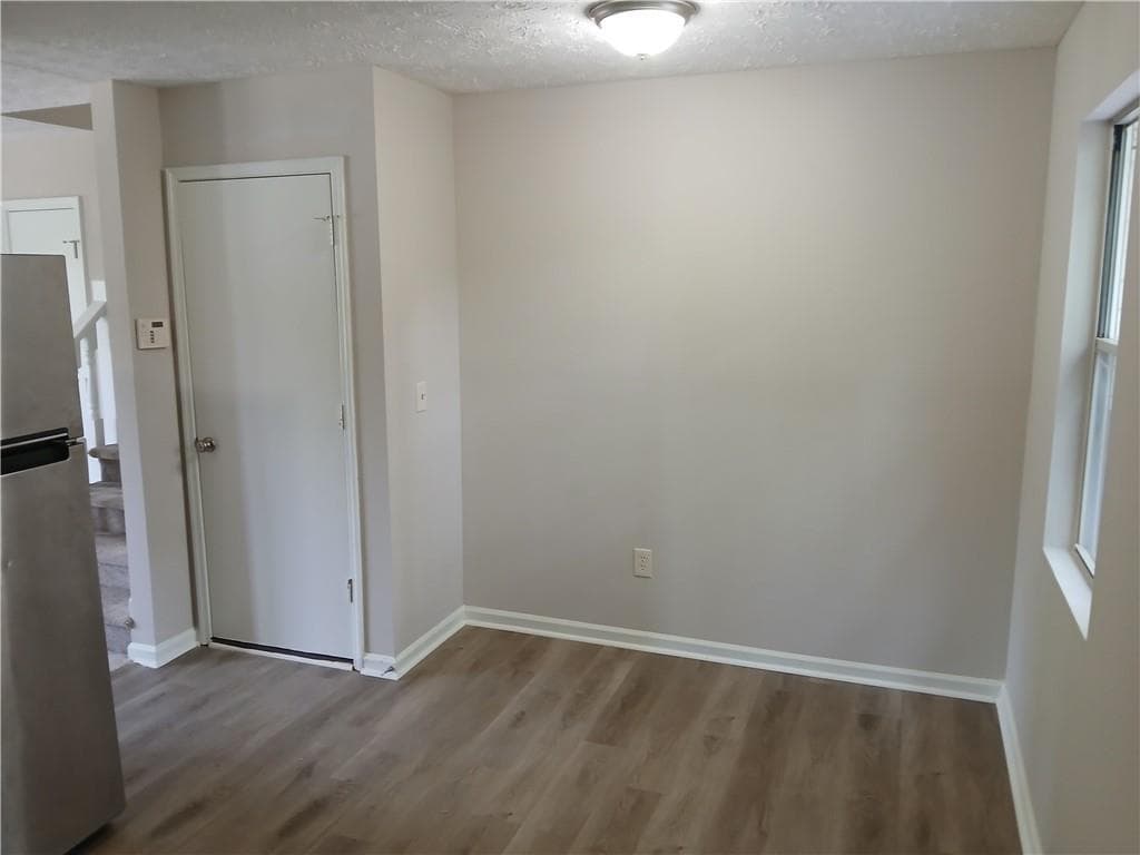 3 bedroom, 2 bathroom, 1,074 sq ft single family residence for sale at 2275 Ramblewood Circle, Decatur, GA 30035 — photo 5